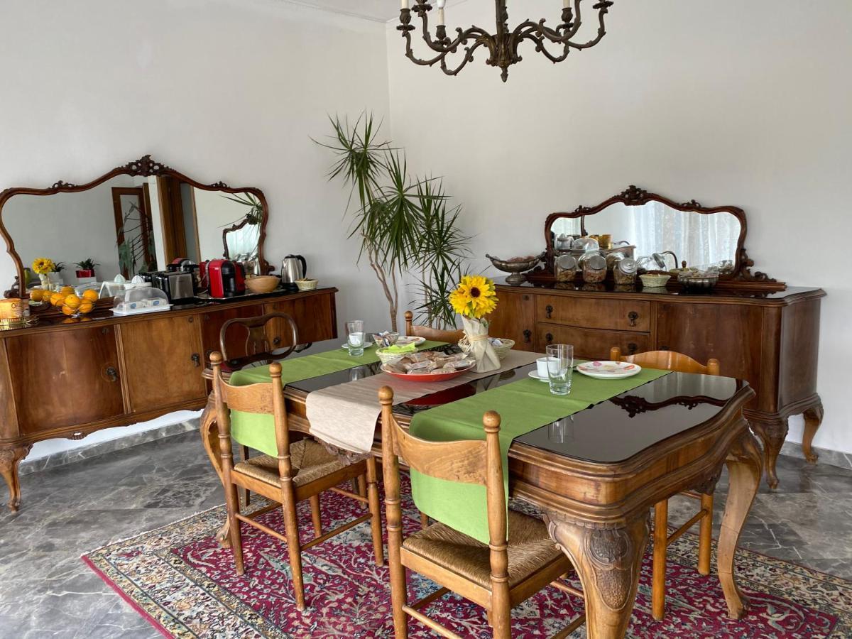 B&B Del Viaggiatore Sarzana Buitenkant foto