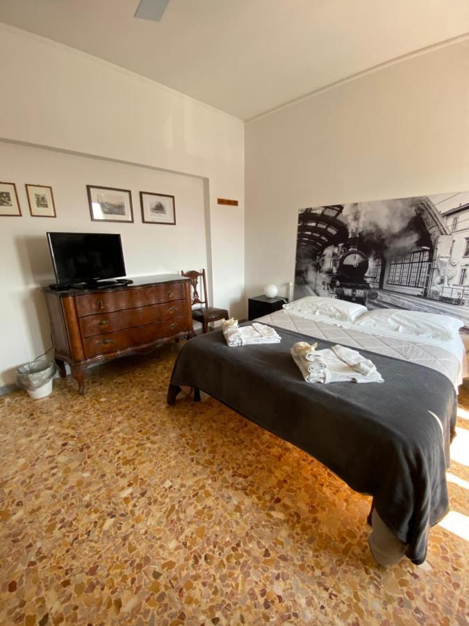 B&B Del Viaggiatore Sarzana Buitenkant foto
